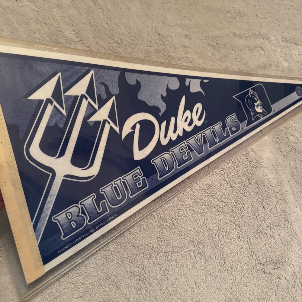 Vintage Duke Blue Devils Felt Pennant NCAA College Basketball Wall Decor